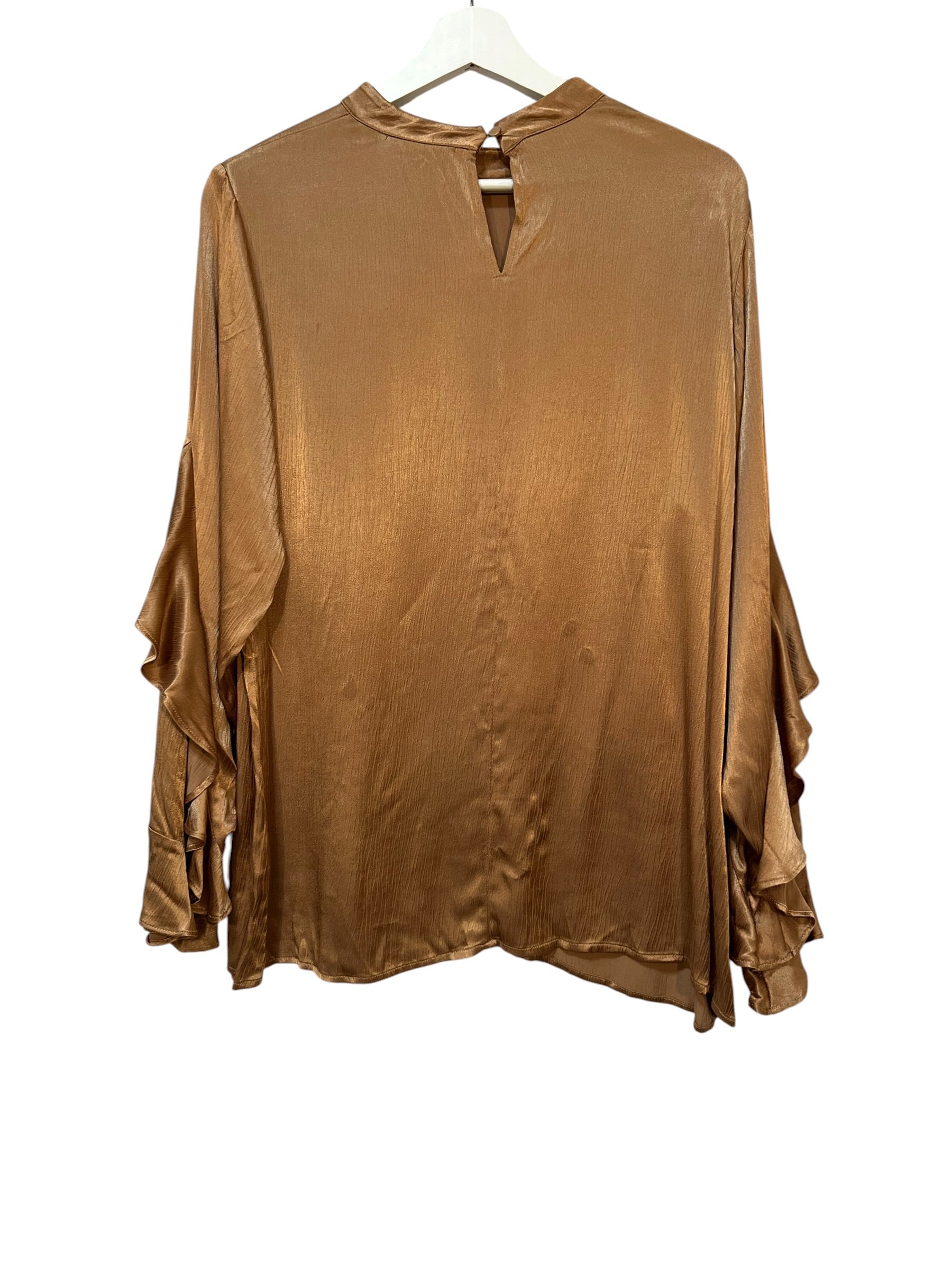 Blus med volangärm