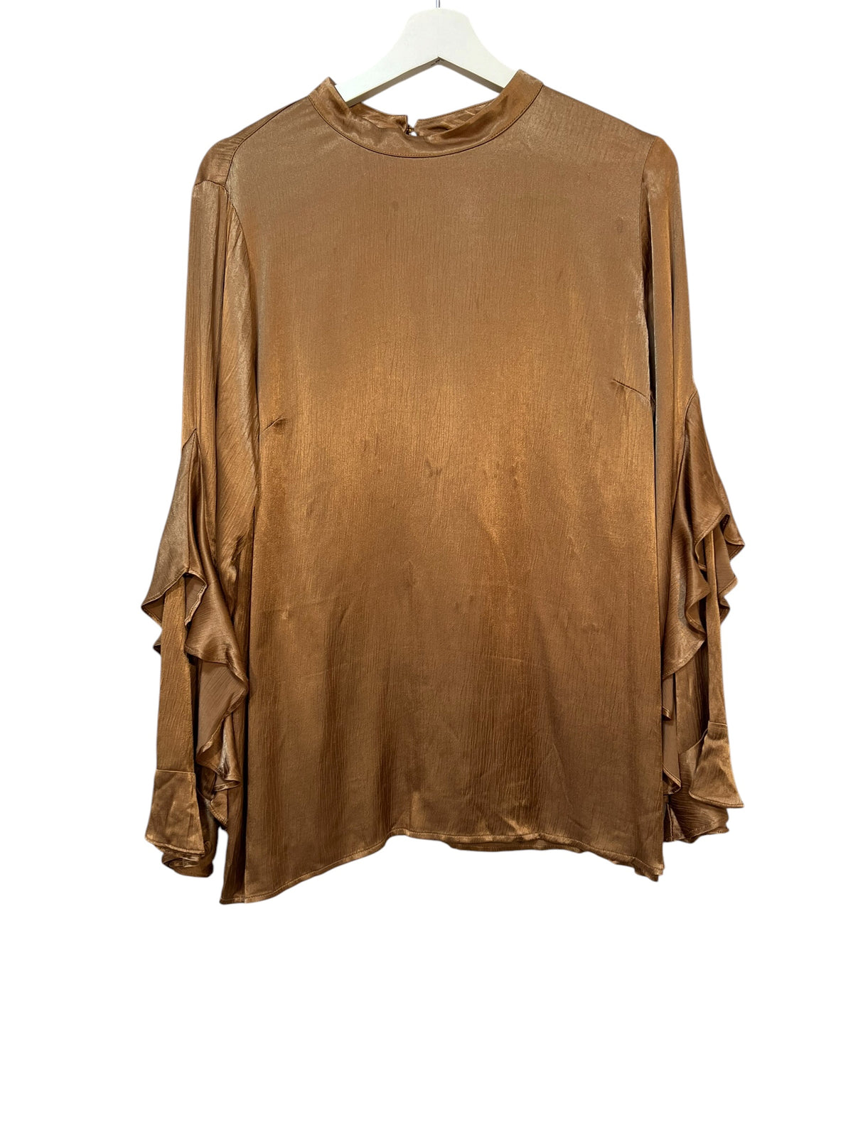 Blus med volangärm