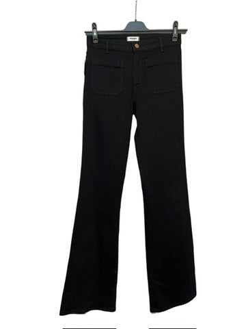 Utsvängda jeans