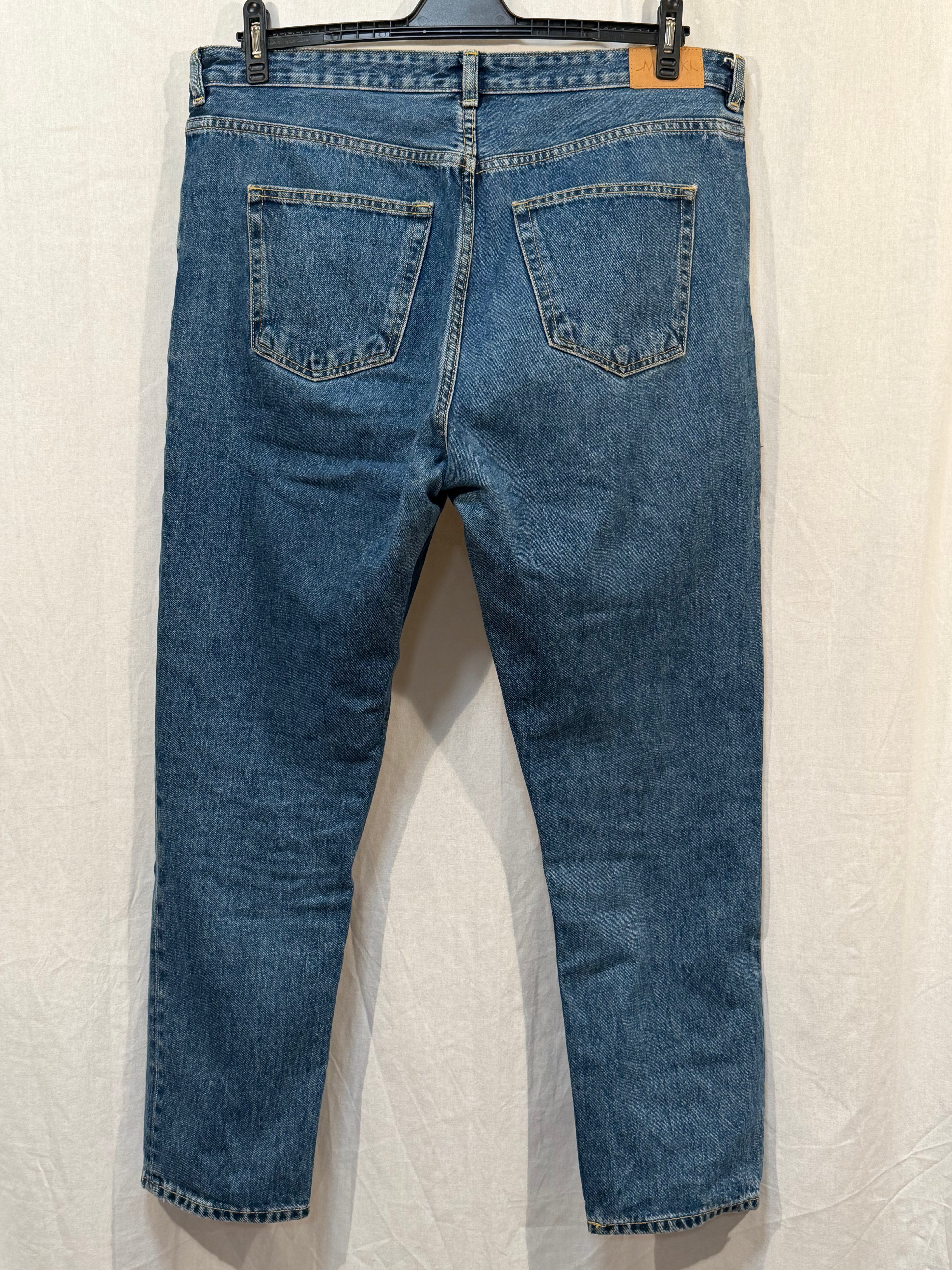 Raka jeans