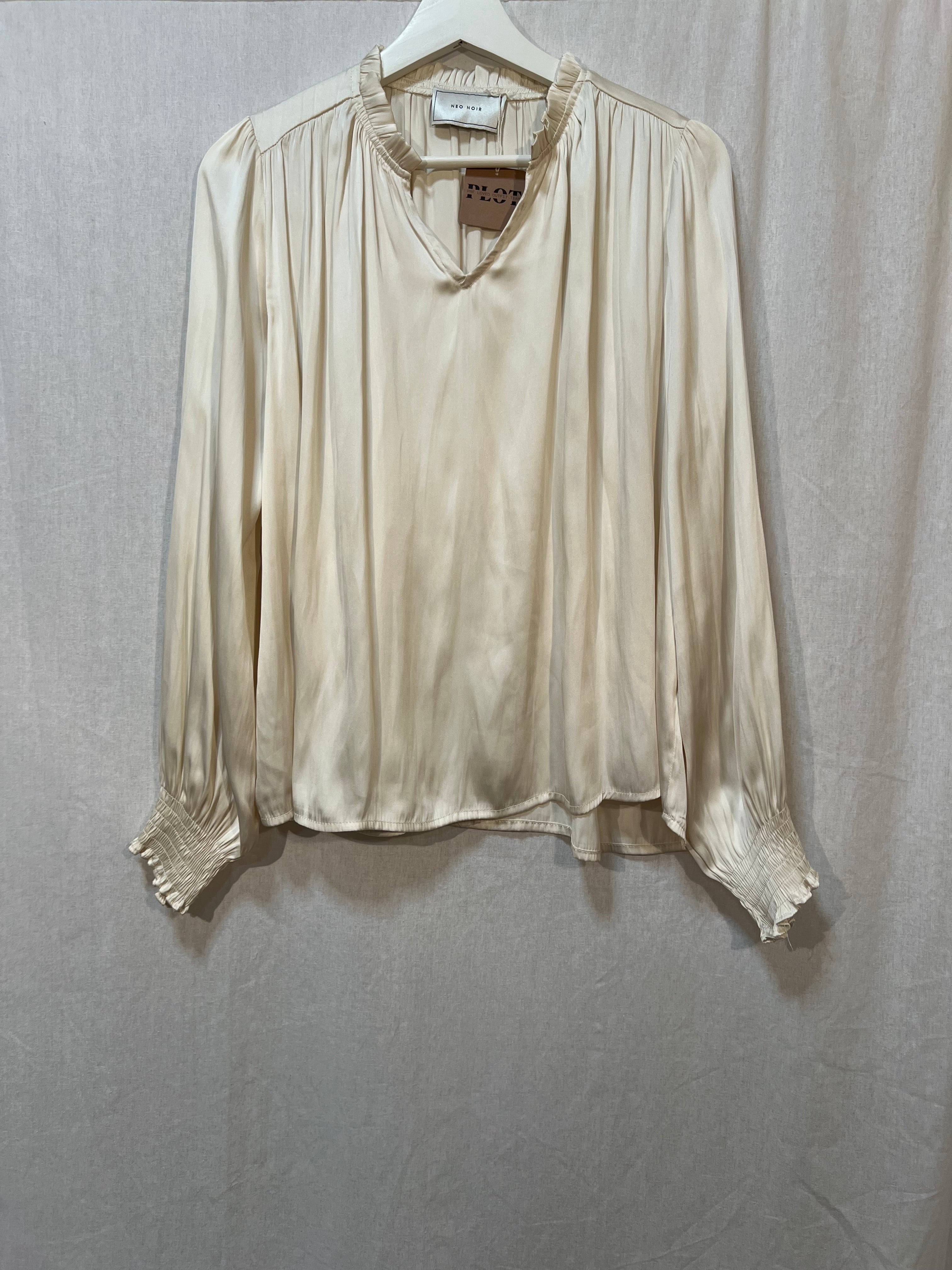 Satin Blus