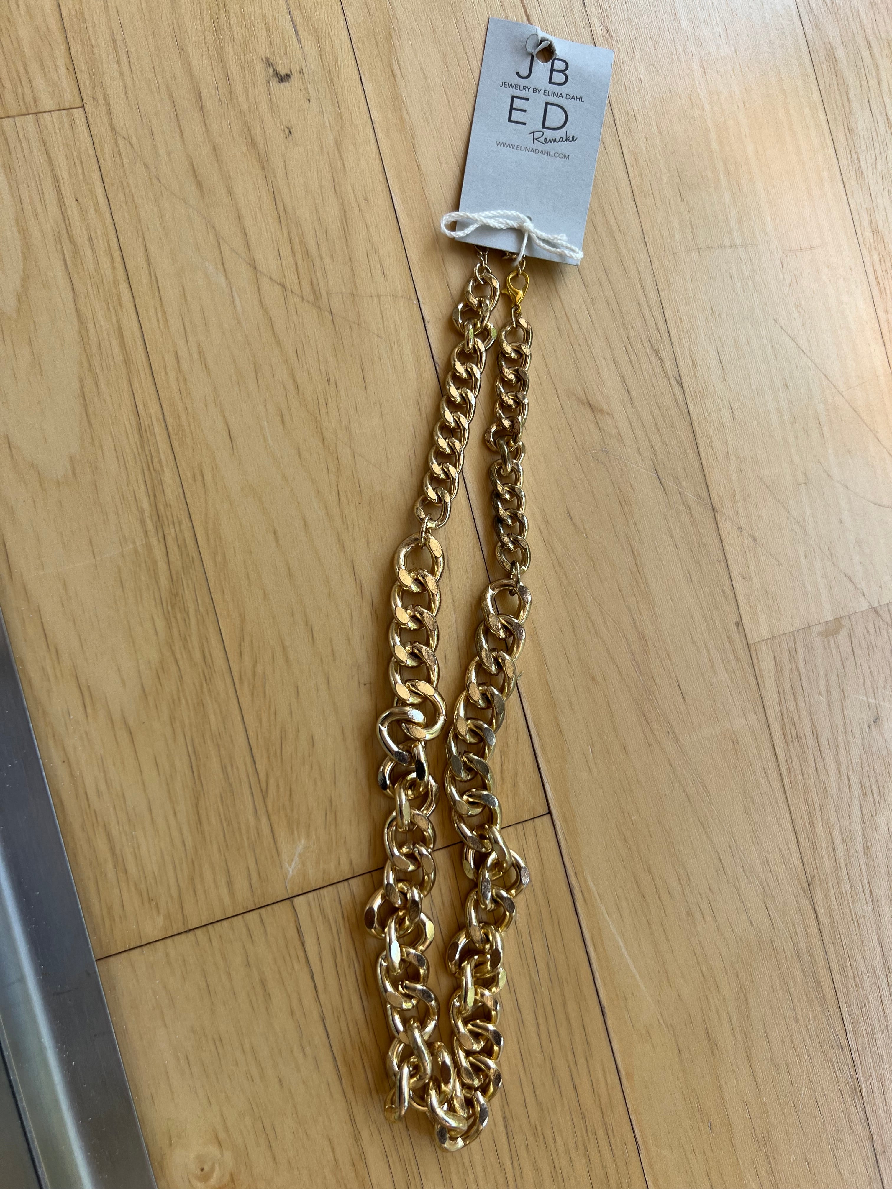 JBED Guldig grövre kedja halsband