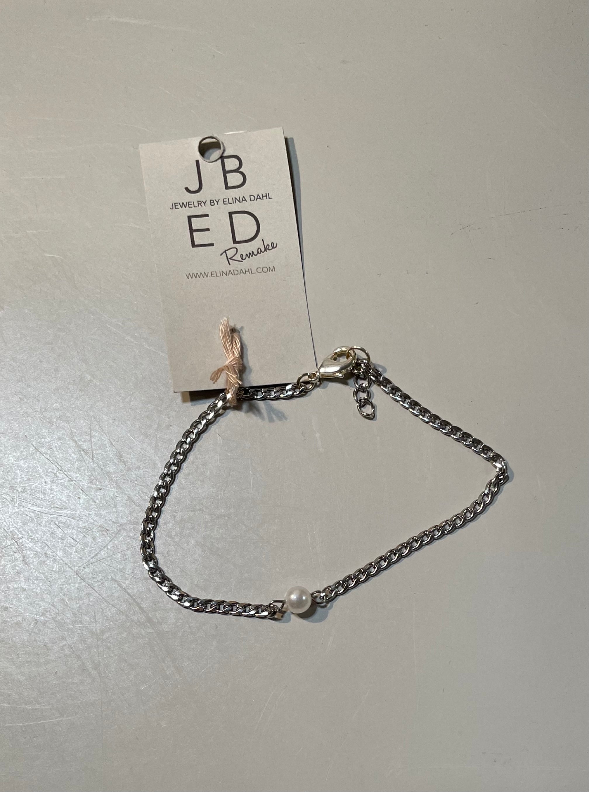 Armband mindre pärla