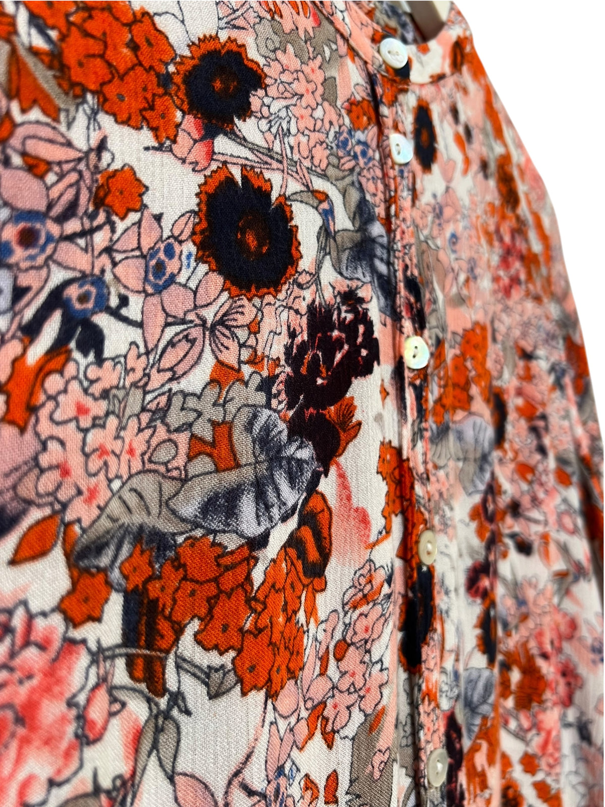 Blommig Blus